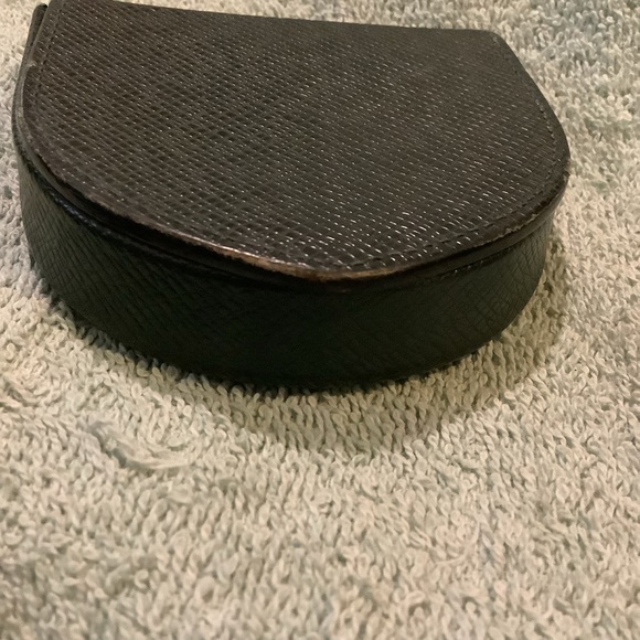 Authentic LV Coin Pouch - Dark Green Taiga Leather - Picture 7 of 7